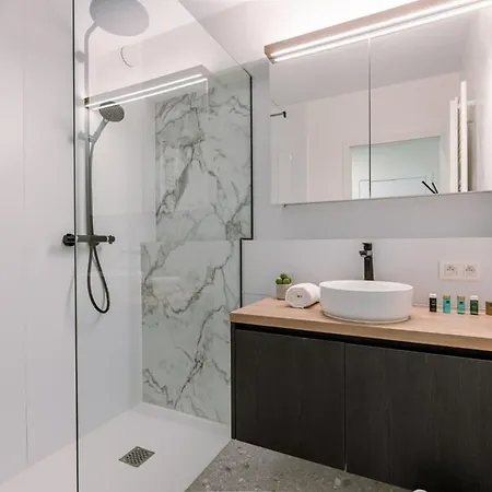 Huswell - Cosy With Terrace Overlooking The Sea Миделкерк