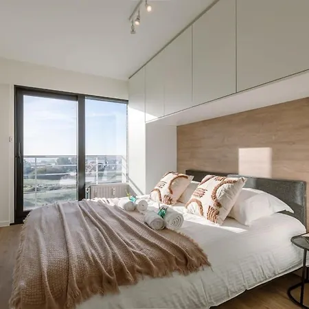 Huswell - Cosy With Terrace Overlooking The Sea