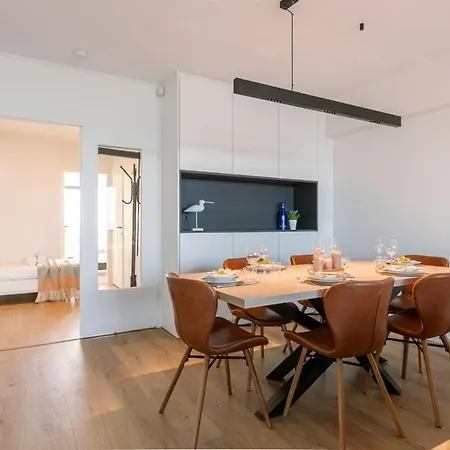 Huswell - Cosy With Terrace Overlooking The Sea Миделкерк