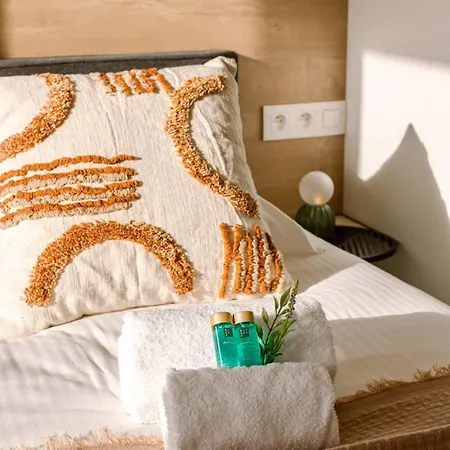 Апартаменты Huswell - Cosy With Terrace Overlooking The Sea Миделкерк